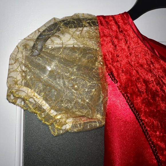 GIRLS RED DRESS-UP DRESS WITH GOLD GLITTERY PUFF SLEEVES ❤️💛✨ - Picture 3 of 4